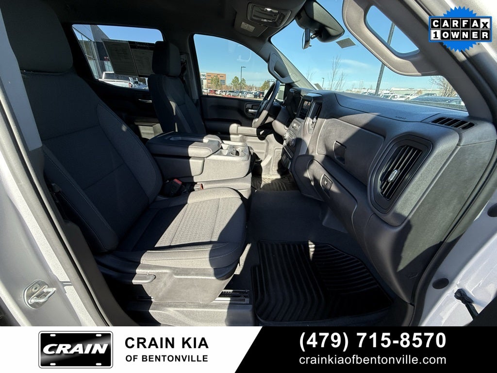 2022 Chevrolet Silverado 1500 Custom - 4WD / CLEAN CARFAX / ONE OWNER