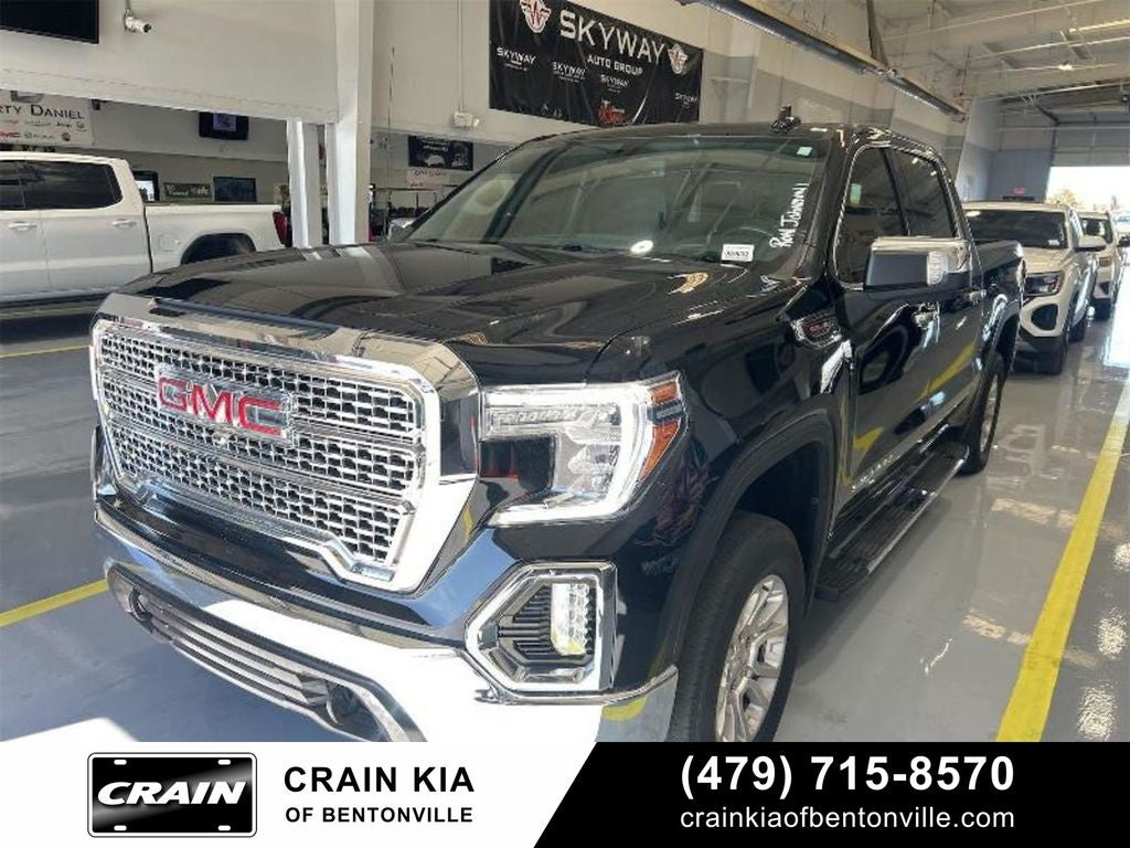 2021 GMC Sierra 1500 SLT - 4WD / CLEAN CARFAX HISTORY