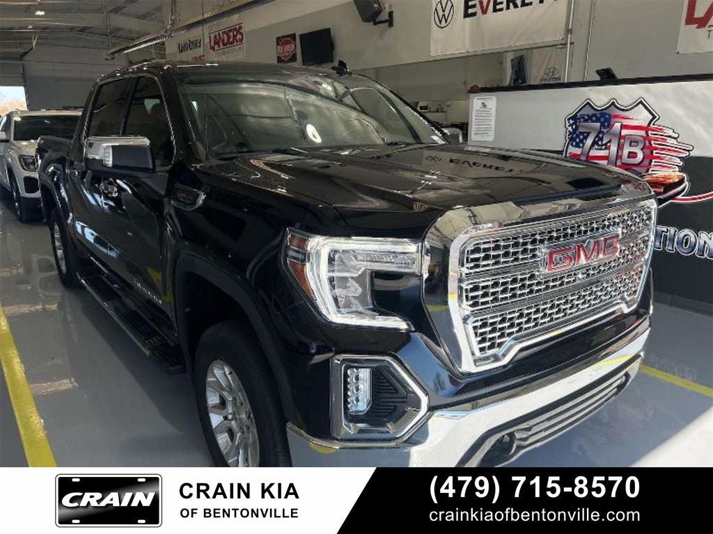 2021 GMC Sierra 1500 SLT - 4WD / CLEAN CARFAX HISTORY