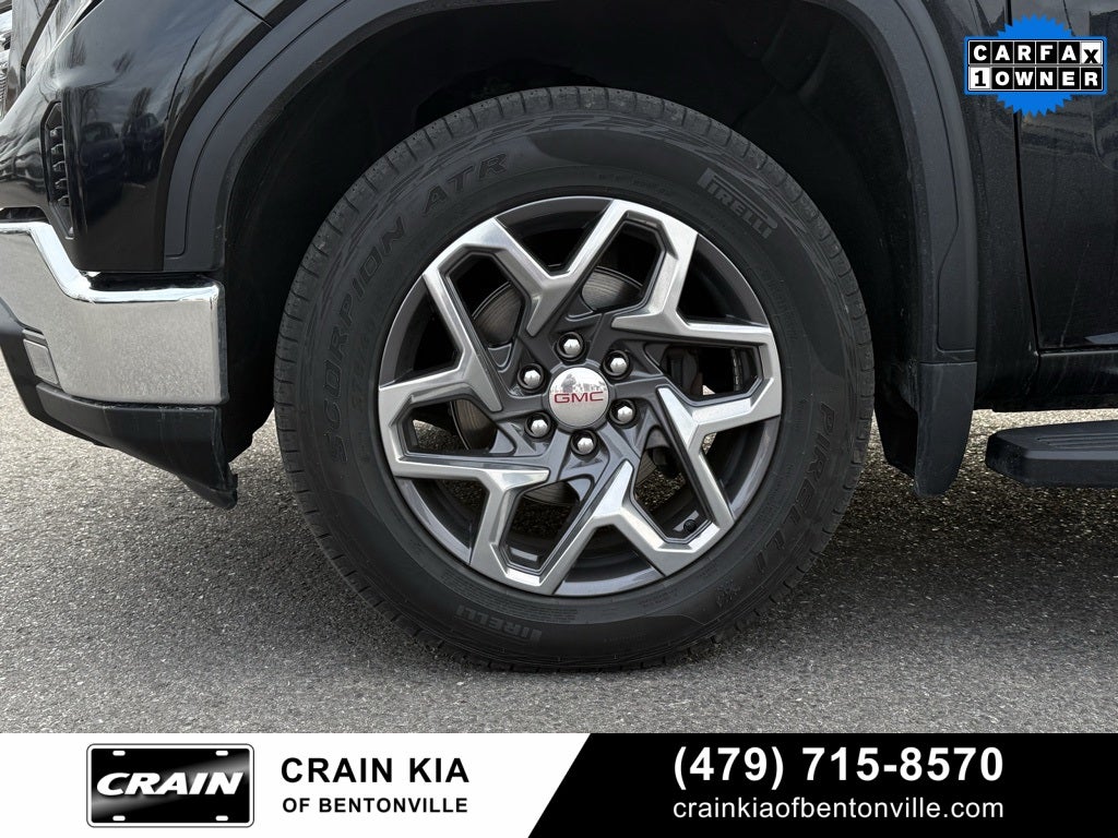 2023 GMC Sierra 1500 SLT - 4WD / CARFAX ONE OWNER