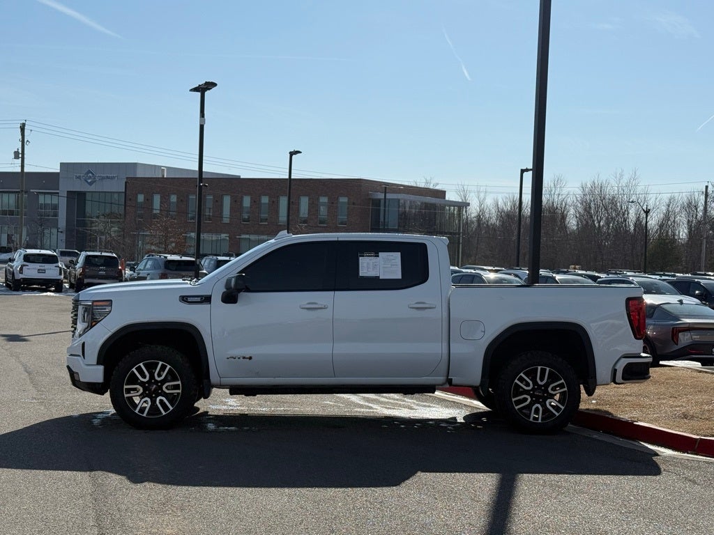 2023 GMC Sierra 1500 AT4 - 4WD / CLEAN CARFAX