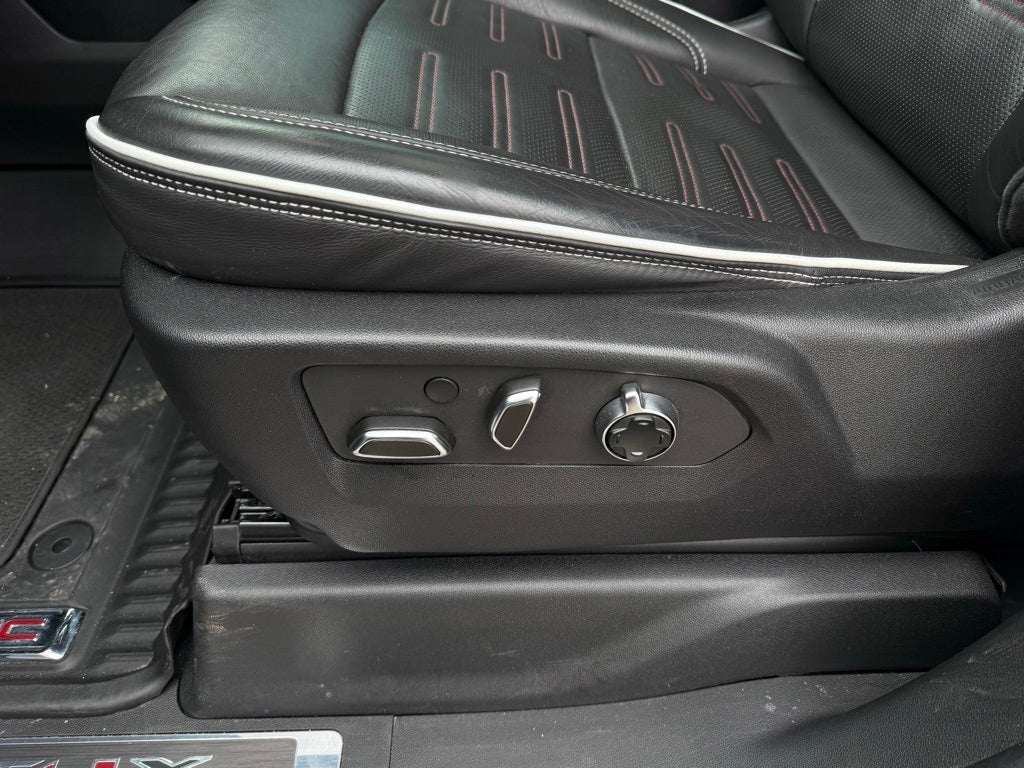 2022 GMC Sierra 1500 AT4X - 4WD / SUNROOF / ONE OWNER