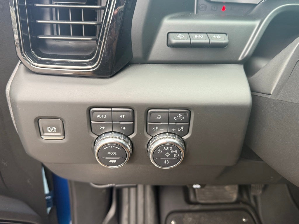 2022 GMC Sierra 1500 AT4X - 4WD / SUNROOF / ONE OWNER