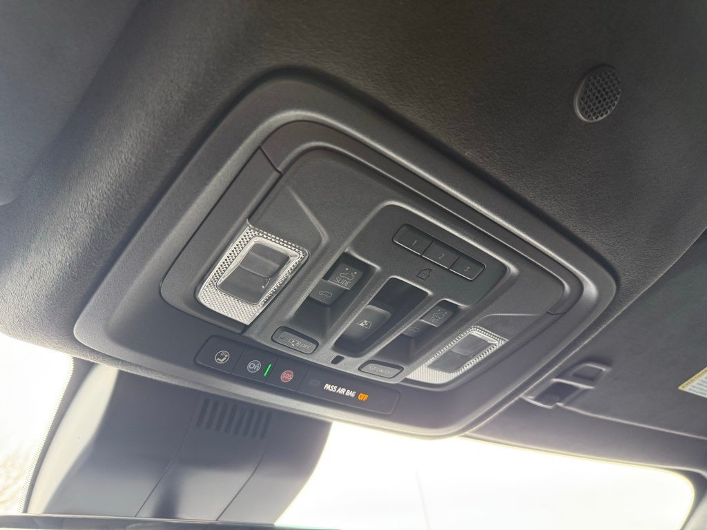 2022 GMC Sierra 1500 AT4X - 4WD / SUNROOF / ONE OWNER