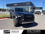 2025 Toyota Tacoma Hybrid Trailhunter - 4WD / CLEAN CARFAX / ONE OWNER