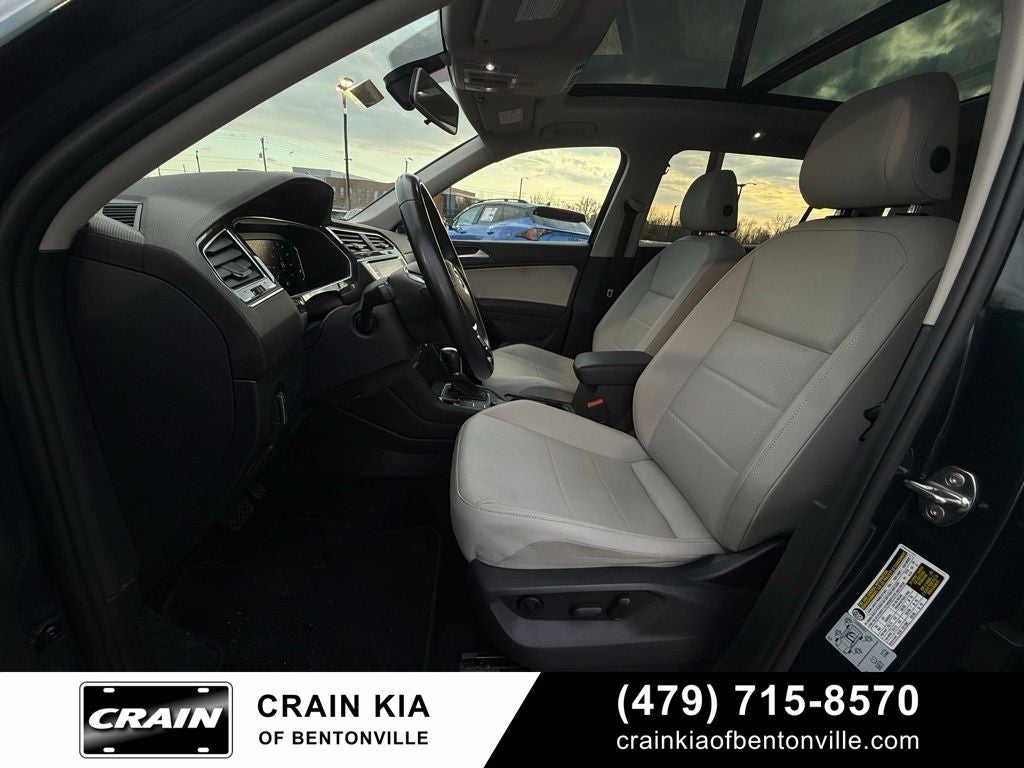 2019 Volkswagen Tiguan 2.0T SEL - AWD / PANORAMIC SUNROOF
