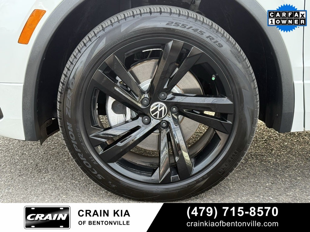 2024 Volkswagen Tiguan 2.0T SE R-Line Black - AWD / PANORAMIC SUNROOF / ONE OWNER