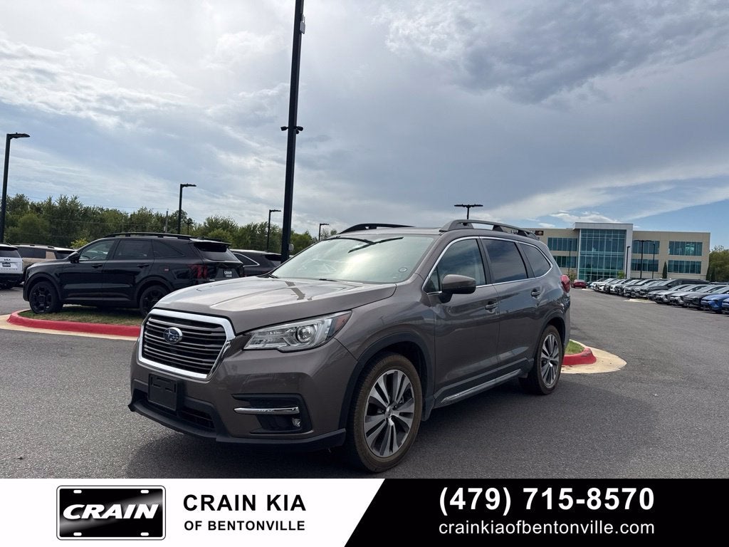 2021 Subaru Ascent Limited - AWD / PANORAMIC SUNROOF / CLEAN CARFAX