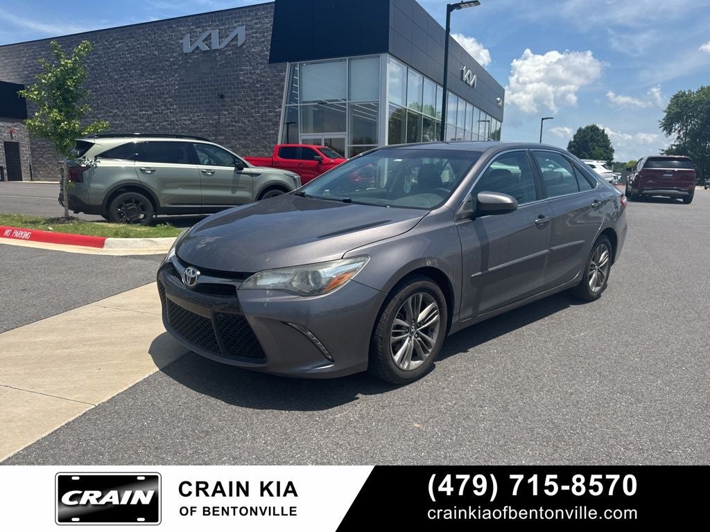 2017 Toyota Camry SE