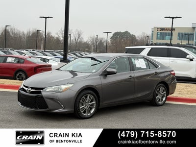 2016 Toyota Camry SE - CLEAN CARFAX HISTORY