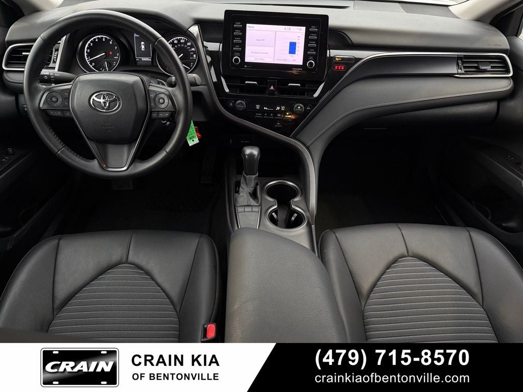 2024 Toyota Camry SE - CLEAN CARFAX / ONE OWNER