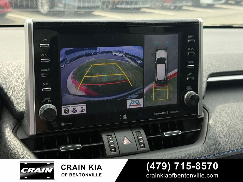 2022 Toyota RAV4 Hybrid XSE - AWD / PANORAMIC SUNROOF / ONE OWNER
