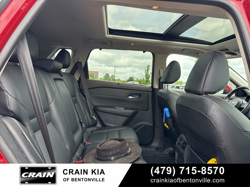 2022 Nissan Rogue SL - AWD / PANO ROOF / CLEAN CARFAX / 1 OWNER