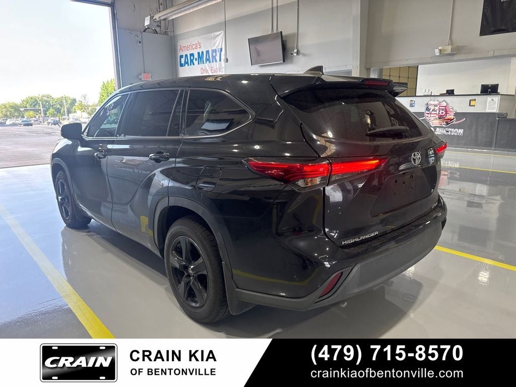 2022 Toyota Highlander LE - AWD