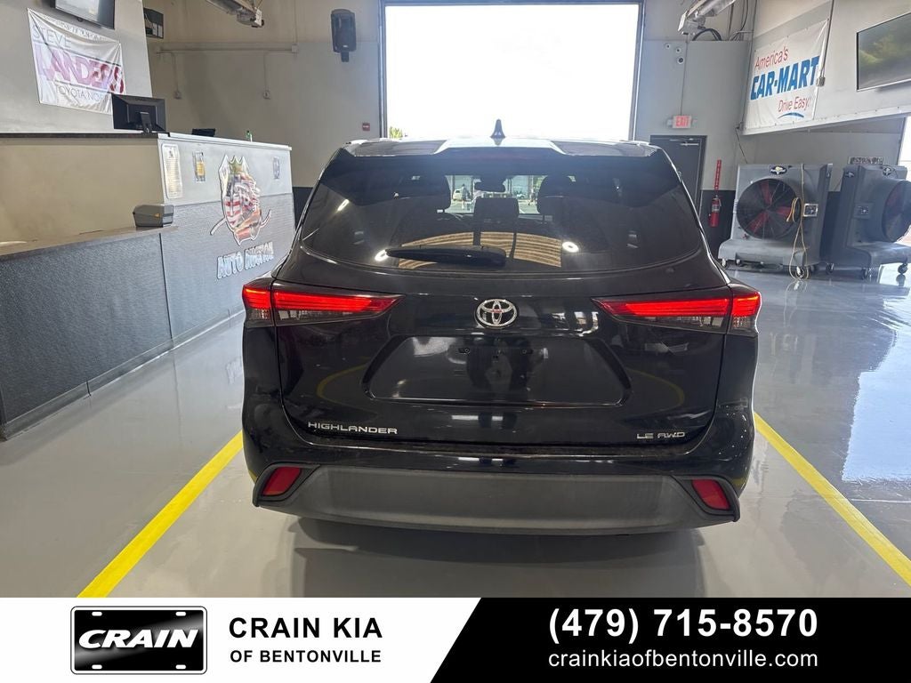 2022 Toyota Highlander LE - AWD