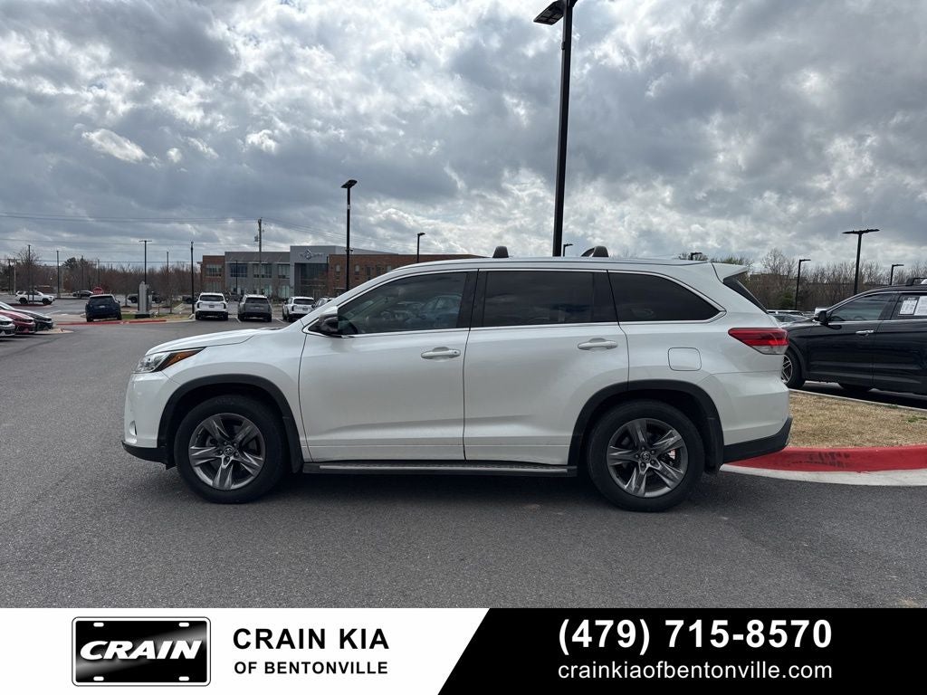 2018 Toyota Highlander Limited Platinum - AWD / PANO ROOF / CAPTAIN'S CHAIRS