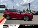 2022 Toyota Highlander Platinum - AWD / PANORAMIC SUNROOF / CLEAN CARFAX