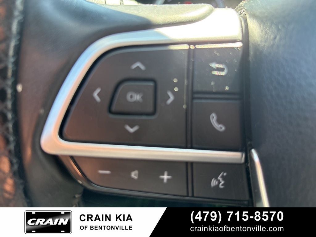 2022 Toyota Highlander XLE - AWD / SUNROOF / CLEAN CARFAX