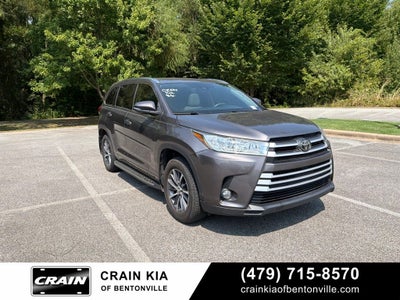 2017 Toyota Highlander XLE - AWD / SUNROOF / CLEAN CARFAX / 1 OWNER