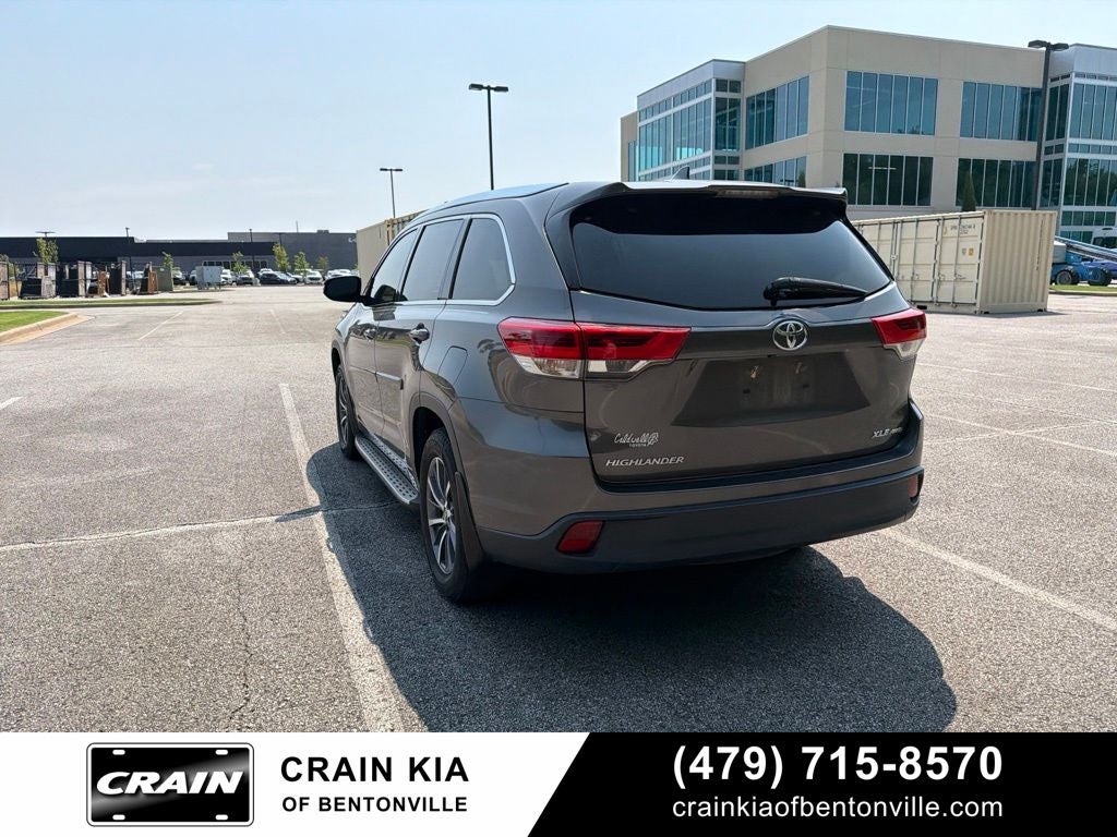 2017 Toyota Highlander XLE - AWD / SUNROOF / CLEAN CARFAX / 1 OWNER