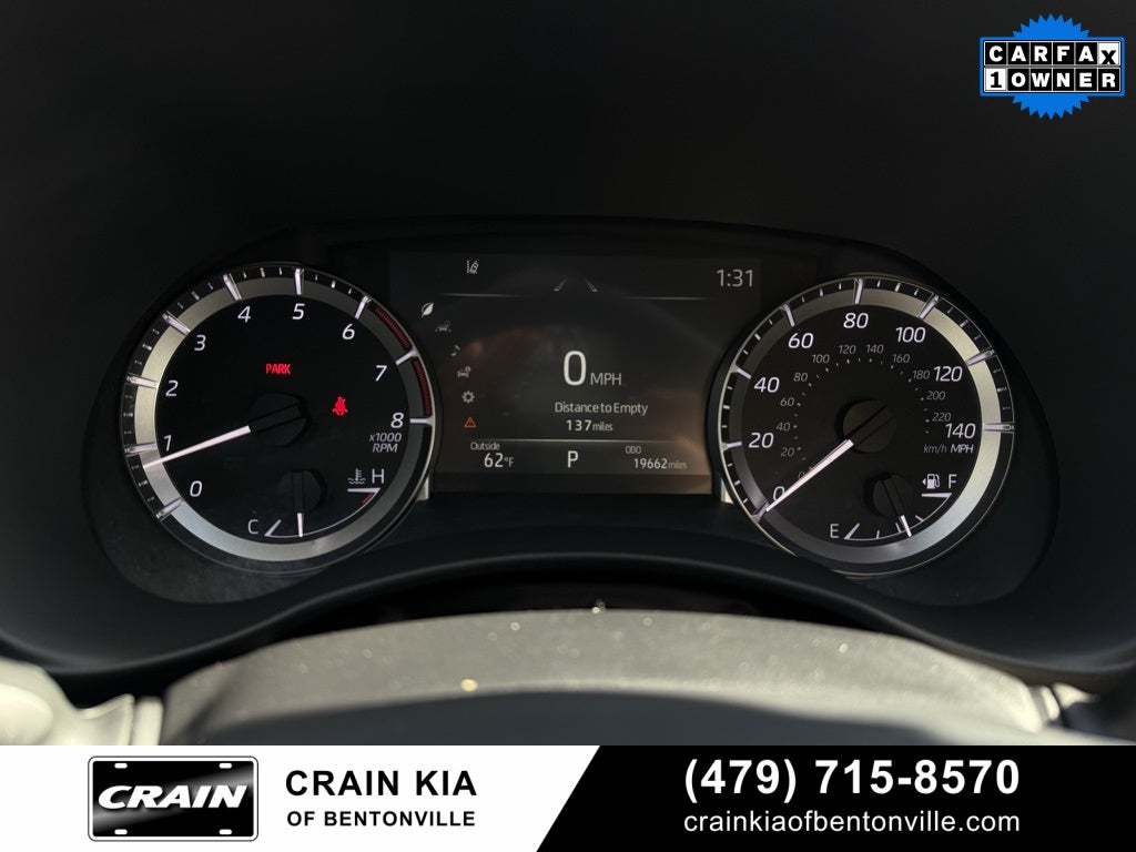 2023 Toyota Highlander XLE - SUNROOF / CARFAX ONE OWNER