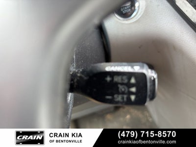 2017 Toyota Sienna XLE - SUNROOF / CLEAN CARFAX / LOW MILES!