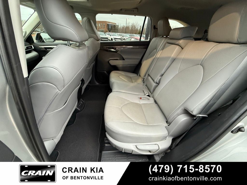 2020 Toyota Highlander Limited - CLEAN CARFAX / SUNROOF