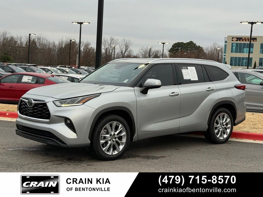 2020 Toyota Highlander Limited - CLEAN CARFAX / SUNROOF