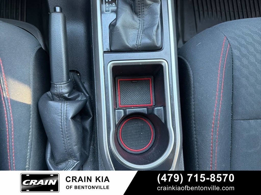 2021 Toyota Tacoma SR5 V6 - 4WD / CLEAN CARFAX / LIFTED!