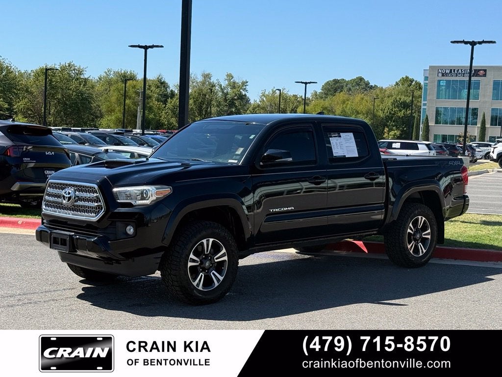 2017 Toyota Tacoma TRD Sport V6 - 4WD