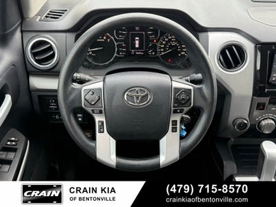 2019 Toyota Tundra SR5 - 4WD / CLEAN CARFAX / LIFTED!