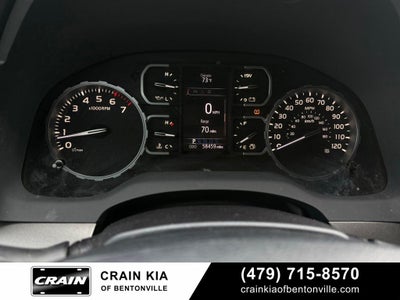 2019 Toyota Tundra SR5 - 4WD / CLEAN CARFAX / LIFTED!