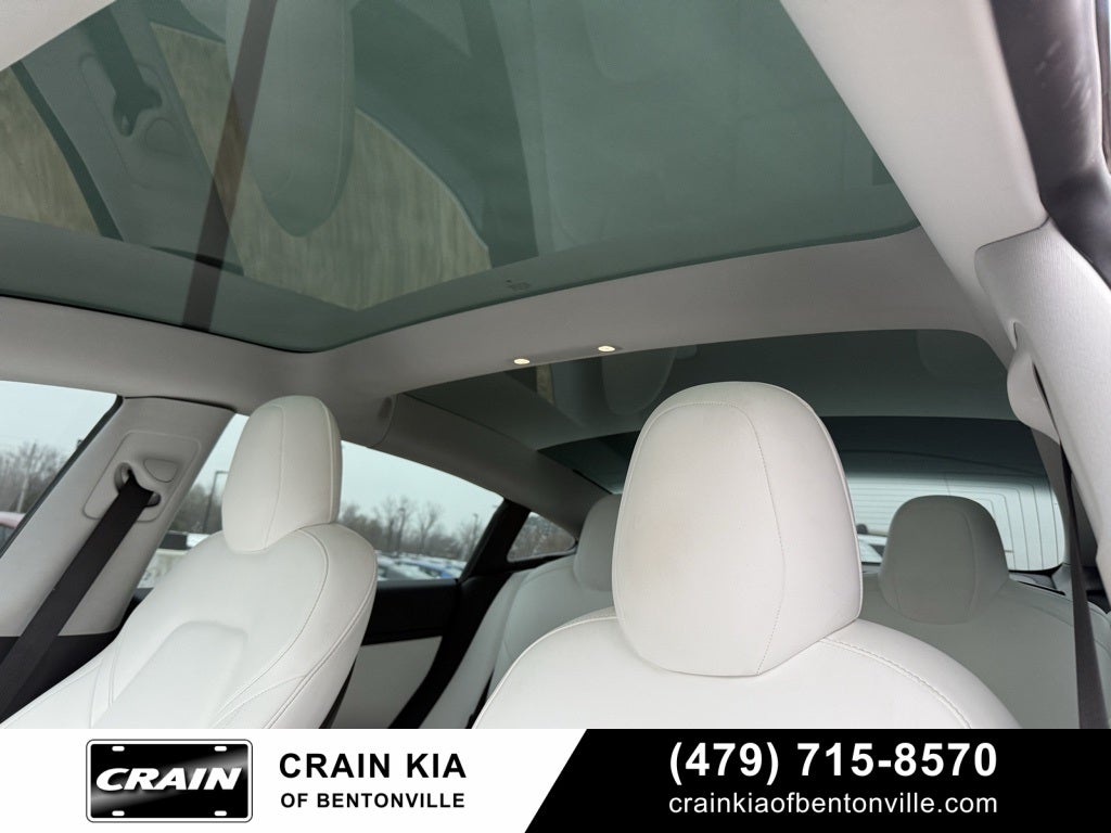 2020 Tesla Model 3 Long Range - AWD / CLEAN CARFAX