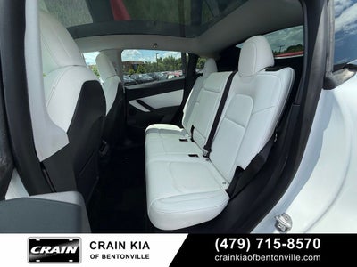 2021 Tesla Model Y Long Range - AWD / CLEAN CARFAX / ONE OWNER