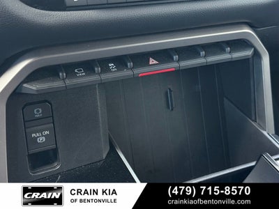 2025 Toyota Sequoia SR5 - 4WD / SUNROOF / CLEAN CARFAX / ONE OWNER