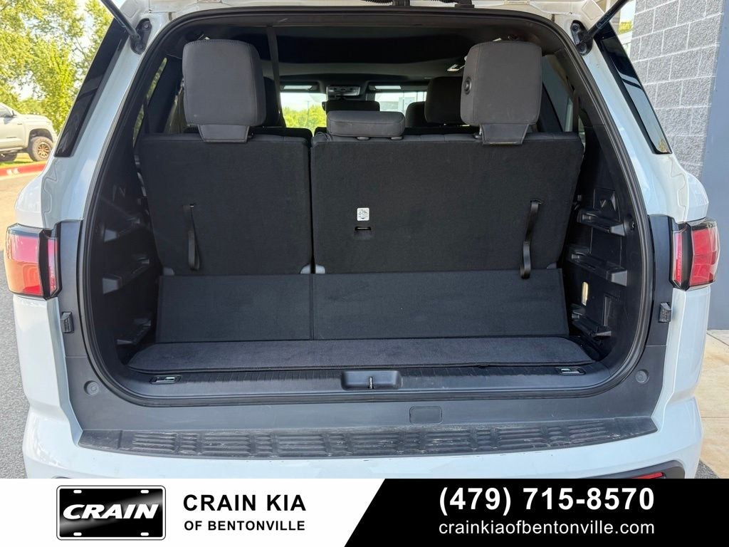 2025 Toyota Sequoia SR5 - 4WD / SUNROOF / CLEAN CARFAX / ONE OWNER
