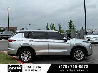 2024 Mitsubishi Outlander ES - 4WD / CLEAN CARFAX HISTORY