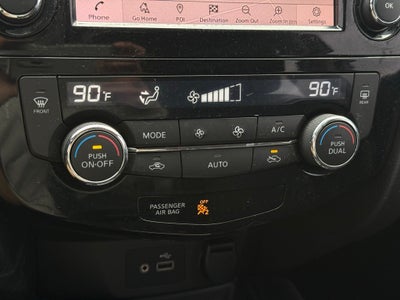 2020 Nissan Rogue SV - AWD / CARFAX ONE OWNER