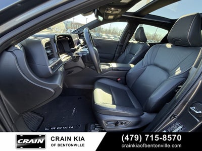 2023 Toyota Crown Limited - AWD / PANORAMIC SUNROOF