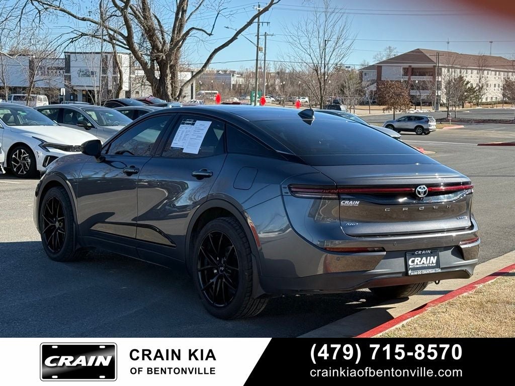 2023 Toyota Crown Limited - AWD / PANORAMIC SUNROOF