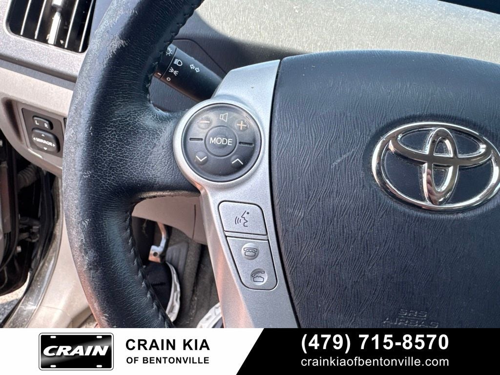 2010 Toyota Prius IV - CLEAN CARFAX