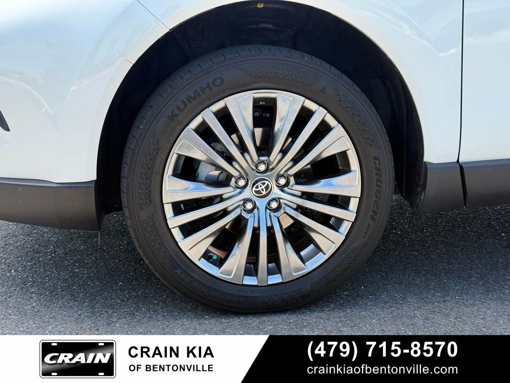 2022 Toyota Venza XLE - AWD