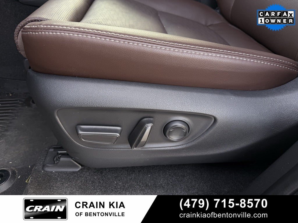 2025 Toyota Land Cruiser Base - PREMIUM / 4WD / SUNROOF / 1 OWNER