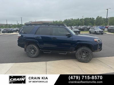 2020 Toyota 4Runner Venture - 4WD / LIFTED! / CLEAN CARFAX / ONE OWNER