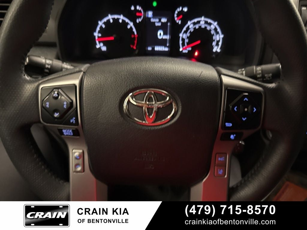 2023 Toyota 4Runner SR5 - 4WD / LIFTED! / 3RD ROW