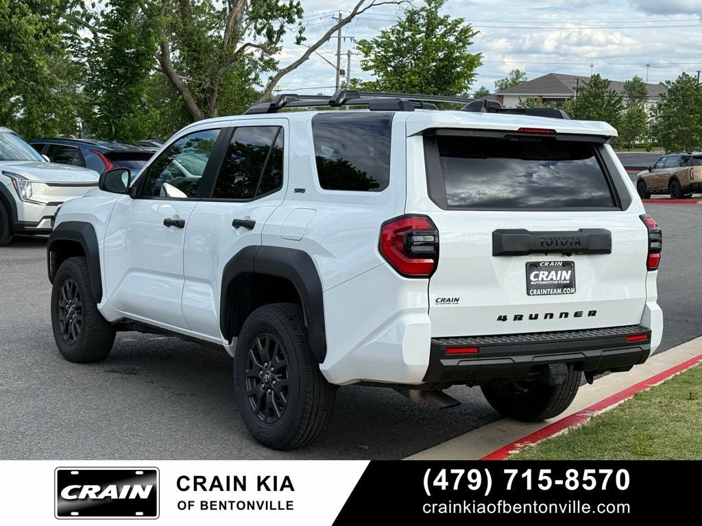 2025 Toyota 4Runner SR5 - 4WD / CLEAN CARFAX / ONE OWNER