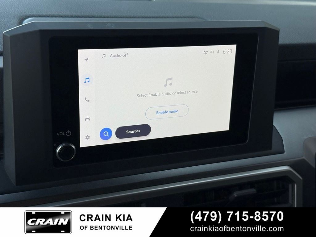 2025 Toyota 4Runner SR5 - 4WD / CLEAN CARFAX / ONE OWNER