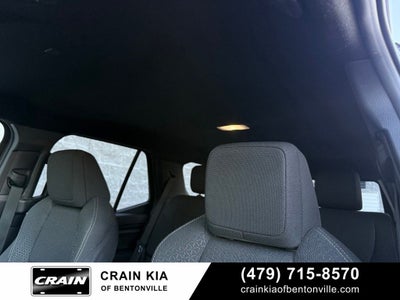 2025 Toyota 4Runner SR5 - 4WD / CLEAN CARFAX / ONE OWNER