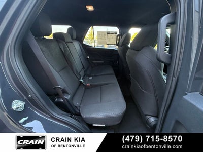 2025 Toyota 4Runner SR5 - 4WD / CLEAN CARFAX / ONE OWNER