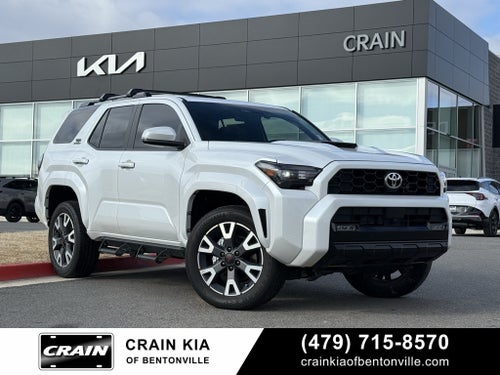 2025 Toyota 4Runner TRD Sport - 4WD / CLEAN CARFAX / ONE OWNER